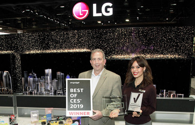 LG Wins Engadget Best of CES Award in TV Category for Fifth Consecutive Year for LG SIGNATURE OLED TV R (CNW Group/LG Electronics Canada)