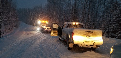 A field worker is rescued after using his G7x to call for help after being stranded on a backcountry road in a blizzard. Blackline Safety's G7x system operates via satellite connectivity, offering peace of mind for workers operating in remote locations. (CNW Group/Blackline Safety Corp.)