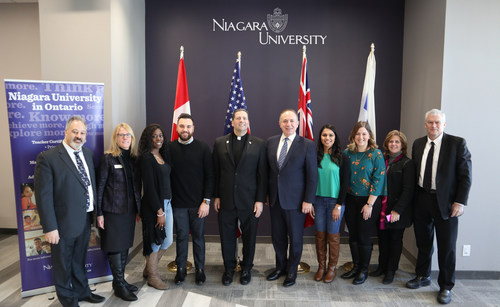 Mayor Bevilacqua announces the arrival of Niagara University to the City of Vaughan. Mayor Bevilacqua joined by Niagara University president the Rev. James J. Maher, C.M., along with faculty and students from Vaughan. (CNW Group/City of Vaughan)