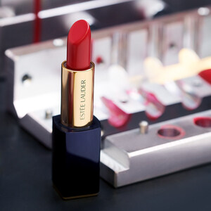 Create your very own custom lipstick with Estée Lauder Canada at Hudson Bay Yorkdale!