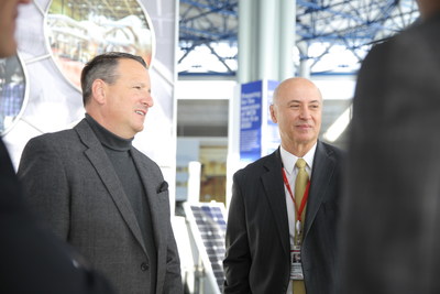 Hon. Greg Rickford, Minister of Energy, Mines, Northern Development and Indigenous Affairs with Mike Rencheck, Bruce Power's President and CEO (right). (CNW Group/Bruce Power)