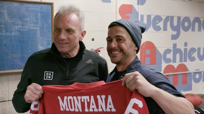 Joe Montana touches down in Canada to hook up fans with DAZN just in time for Super Bowl LIII (CNW Group/DAZN)