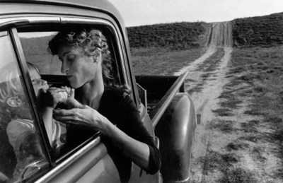 Lambton County, Ontario, 1983, by Larry Towell (Bothwell, Ontario) (CNW Group/Scotiabank)