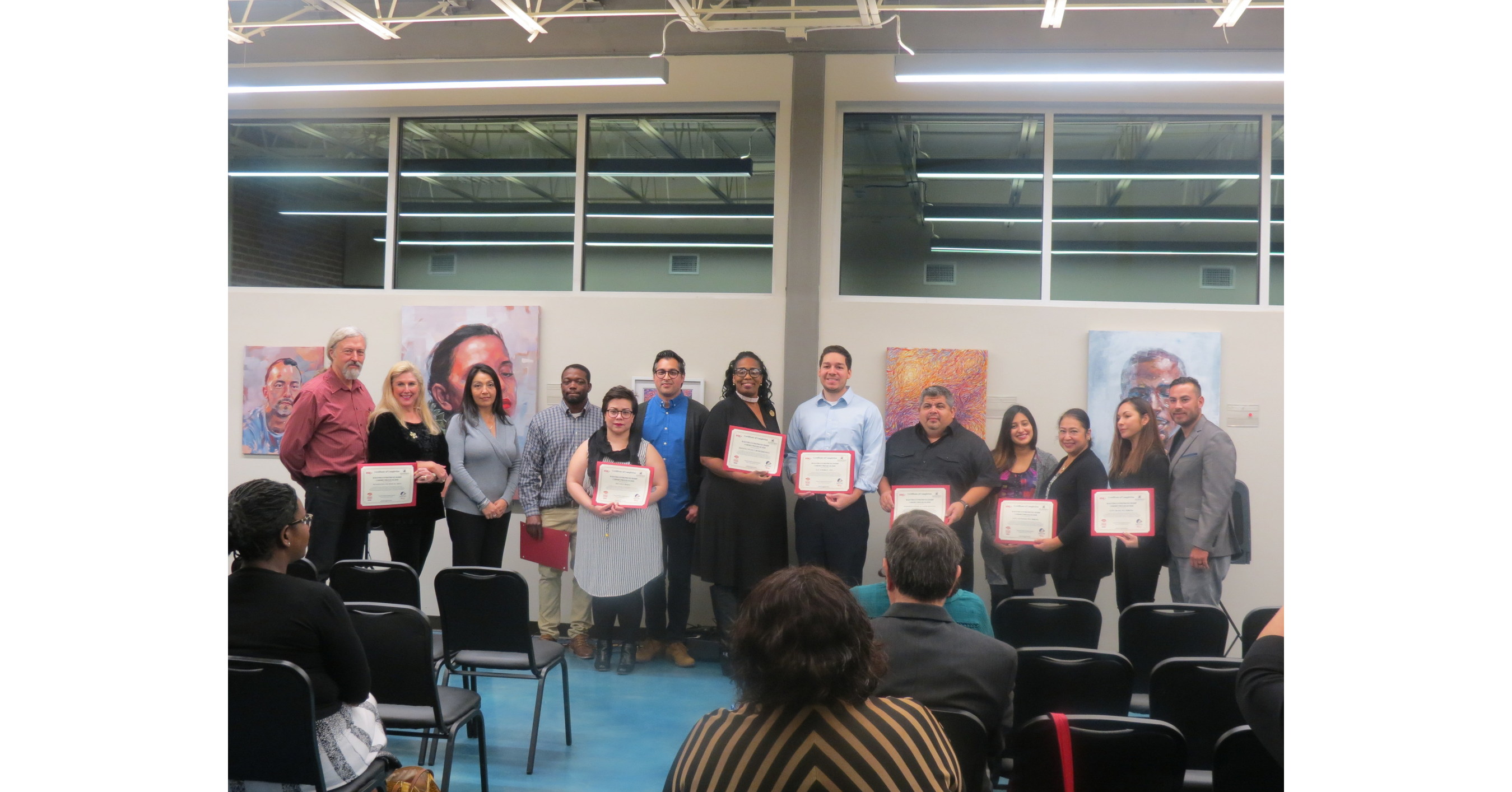 Segunda cohorte exitosa se gradúa como parte de la Woodforest Foundry