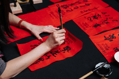 Hennessy’s “East Meets West” inspired Lunar New Year celebration ushered in the Year of the Boar on February 13, 2019 at The Bay Room in New York City. A celebration of the blending of two cultures, two traditions and savoir-faire, the evening paid tribute to Hennessy’s rich history and long-standing relationship with Asian and Asian American communities across the globe.