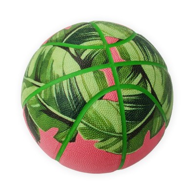 The Open Edition ($80, pink basketball with banana leaf), titled “Salinas” (2018) comes with a carrier net bag. Image Courtesy Carlos Rolón Studio & Project Backboard.