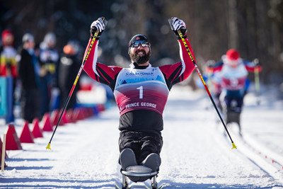 Collin Cameron remporte son tout premier titre de champion du monde. PHOTO : Comit paralympique canadien (Groupe CNW/Canadian Paralympic Committee (Sponsorships))