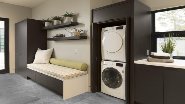A highlight of TNAR is the “LG Ultimate Laundry Room,” built around an ENERGY STAR® certified LG front-load washer-dryer pair. It also features the premium LG Styler clothing care system.