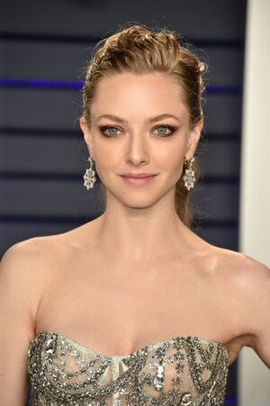 Actress, Model, Singer and Songwriter Amanda Seyfried Graced the 2019 Vanity Fair Oscar Party Wearing NIWAKA Fine Jewelry