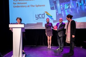 YCD gewinnt den ersten Preis bei den Digital Signage Awards für das Projekt Amazon Understory at the Spheres und wird bei den APEX Awards als Finalist ausgewählt