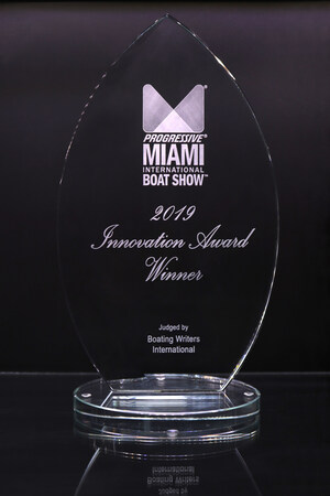 Blackfin Wins 2019 NMMA Innovation Award at Miami International Boat Show