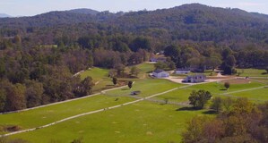 Newly Opened, The Horse Shoe Farm Concept Retreat Blends the Feel of Staying at a Private Farmhouse with Five-Star Luxury Amenities