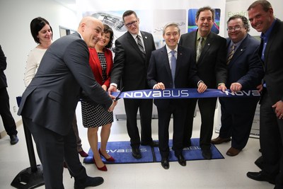 From left to right : Louis Côté, MP Linda Lapointe, Provincial Minister Benoît Charette, Federal Minister François-Philippe Champagne, Mayor Pierre Charron, MP Ramez Ayoub, Martin Larose. (CNW Group/Nova Bus)