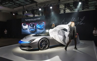 Pininfarina Battista revealed