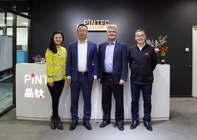 William Wei, founder and CEO of PINTEC (first on right); Nicholas Davies, founder and CEO of InfraRisk (second from right); Zhou Jing, president of PINTEC (first on left); Victor Li, co-founder of InfraRisk (second from left).