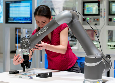 Omron’s TM Series collaborative robots are designed to work safely and flexibly in tandem with a human operator. Omron’s TM Series collaborative robots are designed to work safely and flexibly in tandem with a human operator.