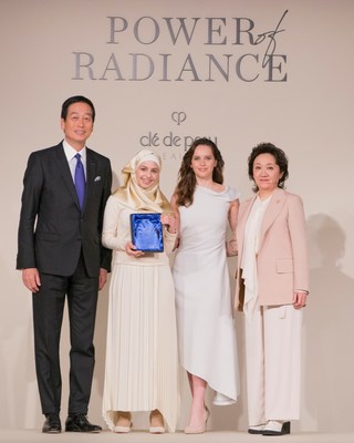 Felicity Jones, Clé de Peau Beauté Global Brand Ambassador, Muzoon Almellehan, Clé de Peau Beauté’s Power of Radiance award recipient 2019, Cindi Leive, American journalist and an activist for women’s rights, Naomi Kawase, award-winning Japanese film director, Belinda Lee, award-winning Singaporean television host, actress and motivational speaker, celebrate Radiance as an Empowering Energy.