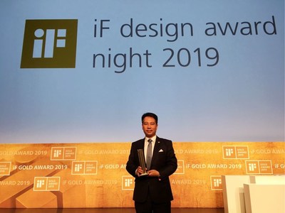 Xie Tao Receives iF Design Award on Behalf of Hanergy