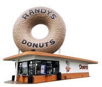 (PRNewsfoto/Randy's Donuts)