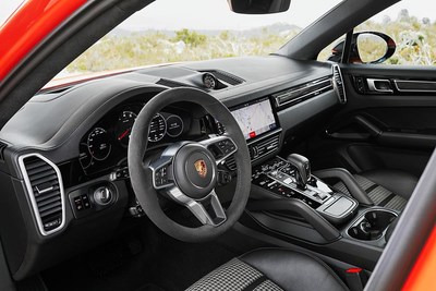 On March 21, 2019, Porsche revealed the Cayenne Coupé as a new body variant to the SUV range on March 21, 2019. (CNW Group/Porsche Cars Canada)