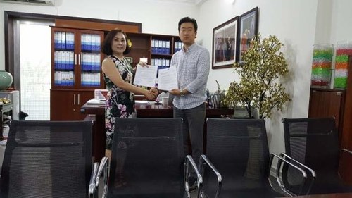 Linh Thanh Group, the largest distribution company in Vietnam and KRONN Ventures AG, a blockchain company from Zug, Switzerland, signed a memorandum of understanding(MOU) for the production of cryptocurrency and the establishment of cryptocurrency exchange in Vietnam.
