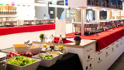 ZeroCater's Enterprise Catering solution delivers office meals with unmatched variety at scale.