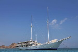 Plan the Most Memorable Cruise Adventure Aboard This 54-Meter Traditional Phinisi Sailing Ship - AYANA Lako di'a