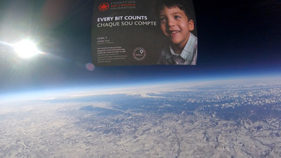 Every Bit Counts envelop in space - Credit: Thomas Niedballa, Air Canada Service Director (CNW Group/Air Canada Foundation)