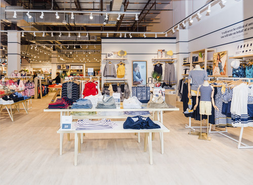 New Lands' End store opens at The Block Northway in Pittsburgh. Grand opening events take place April 6-7th, 2019.