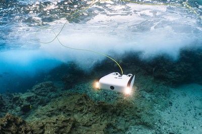The Sofar Trident Underwater Drone diving beneath the surface. Sofar Ocean Technologies is the result of a merger between leading ocean drone and sensor companies.