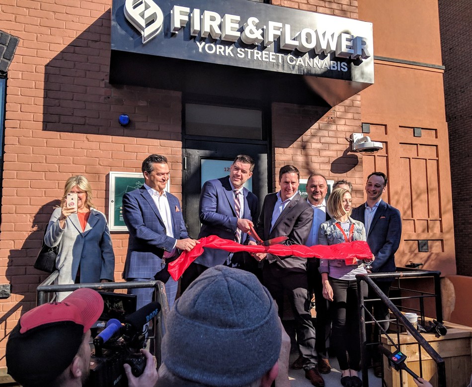 Fire & Flower York Street Cannabis Opening (C) 2019 - Fire & Flower Inc. (CNW Group/Fire & Flower Holdings Corp.)