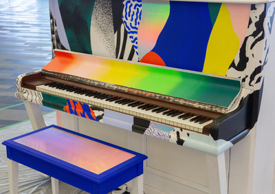 Public piano personalized by Montral artist Cyndie Belhumeur. (CNW Group/Palais des congrs de Montral)