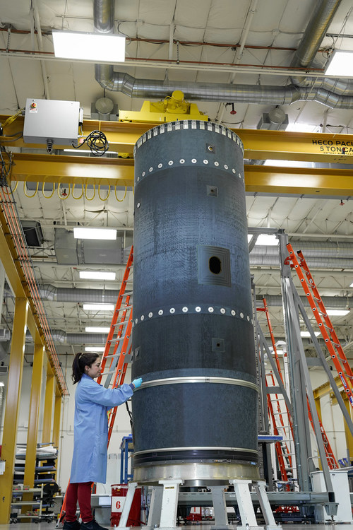 Restore-L’s central structure in Maxar’s Silicon Valley manufacturing facility. Image: Maxar (CNW Group/Maxar Technologies Ltd.)