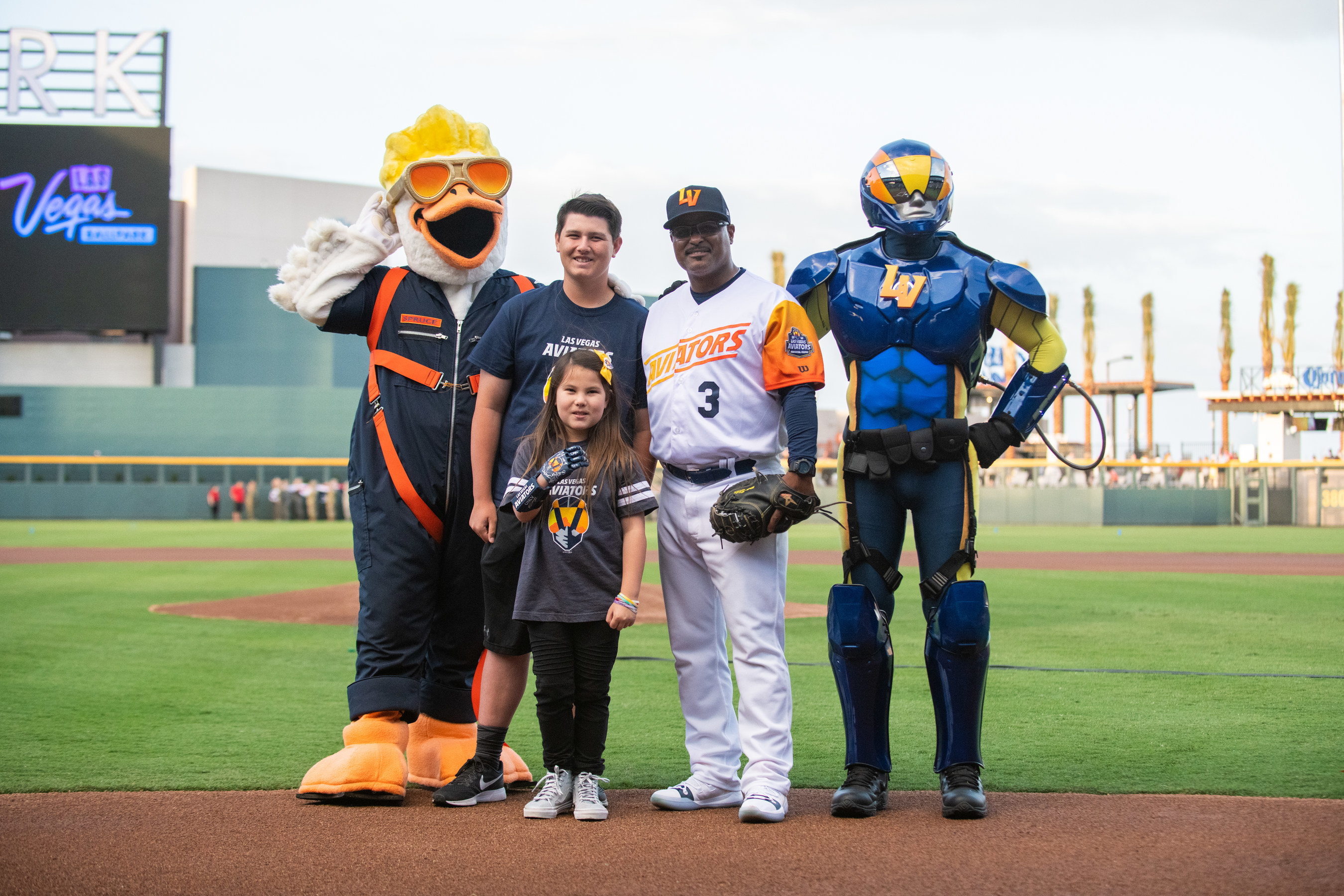 Las Vegas Aviators unveil new mascots, 'Aviator' and 'Spruce