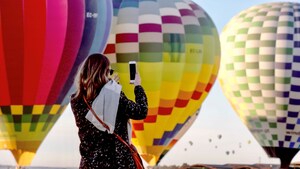 Young Living surca los cielos para batir un récord mundial