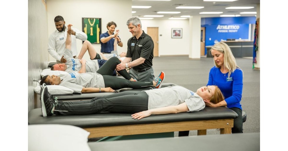 Athletico Physical Therapy Opens in Lenexa