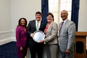 NAHRO Honors Rep. Price and Rep. Palazzo with Legislator of the Year Award