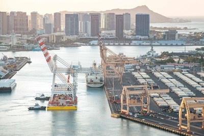 Matson's new cranes arrive at Honolulu terminal.