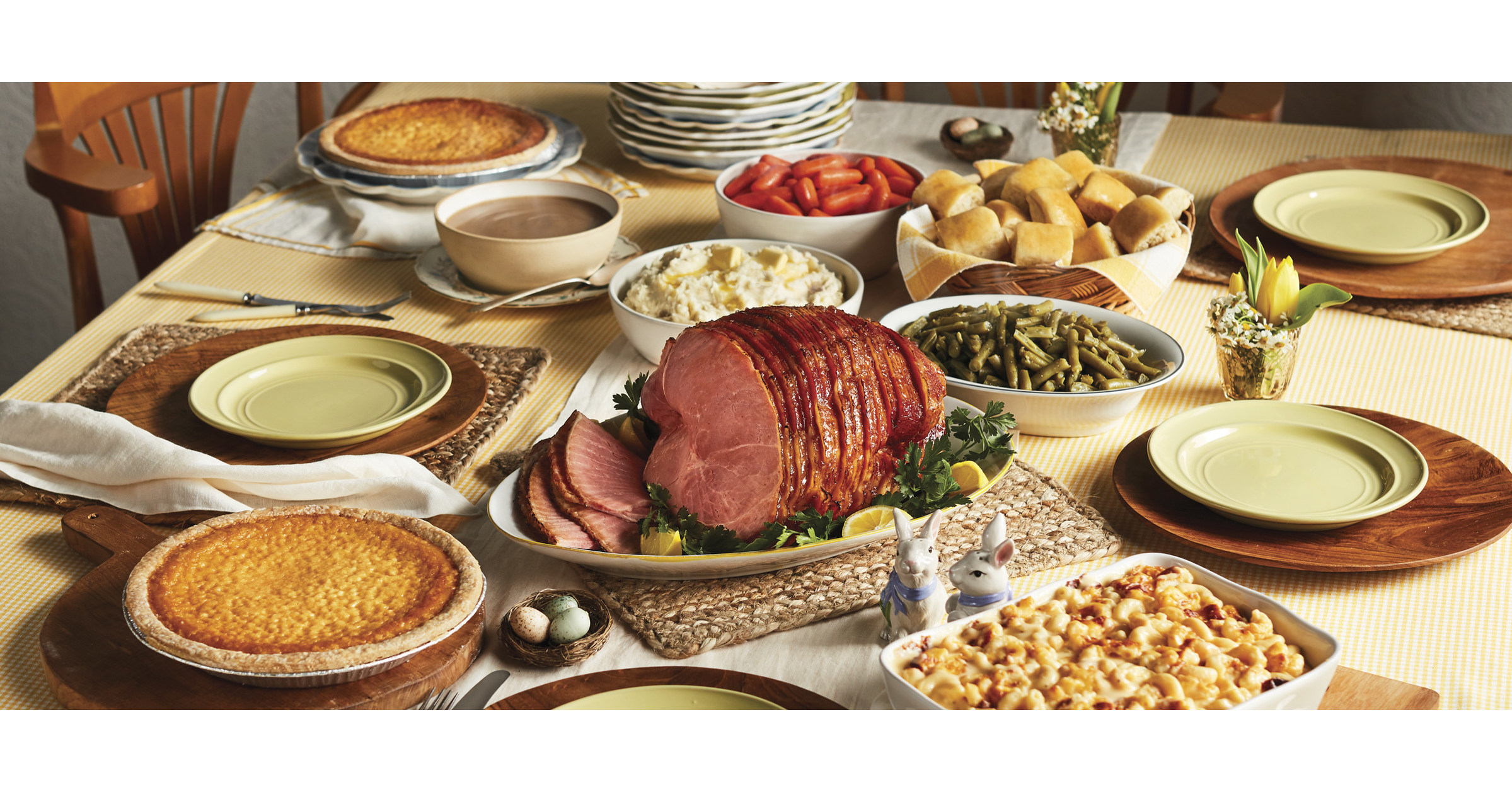 Cracker Barrel Christmas Take Out Dinner / There is normally a cracker next to each plate on the ...