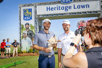 Johnson shows off winning prize – deer golf head cover (CNW Group/RBC)