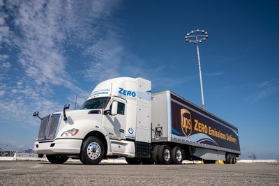 Toyota, Kenworth, the Port of Los Angeles and the California Air Resources Board (CARB) unveil the first of Toyota and Kenworth's jointly developed fuel cell electric heavy-duty trucks (FCET).