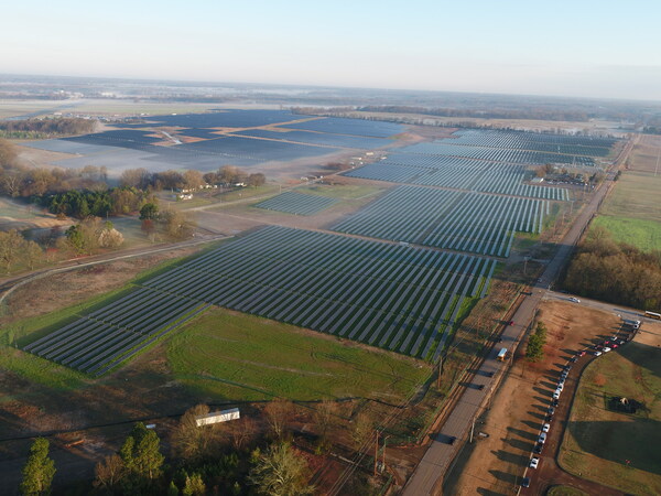 Tennessee’s Largest Solar Farm Is Now Operational at Millington Naval Facility - Photo Courtesy of Silicon Ranch