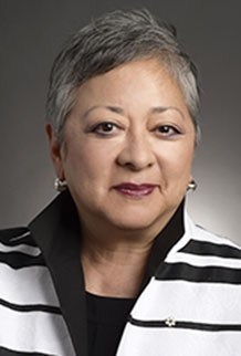Constance L. Sugiyama, CM, JD, LLD (Hon) (CNW Group/Health Canada)