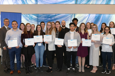 Cégep de Sainte-Foy scholarship recipients with Denis Ricard, President and Chief Executive Officer of iA Financial Group (CNW Group/Industrial Alliance Insurance and Financial Services Inc.)