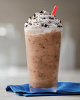 Tim Hortons® annonce une nouvelle gamme de boissons emballantes, dont un Cappuccino glacé OREO® et de nouveaux Givrés crémeux