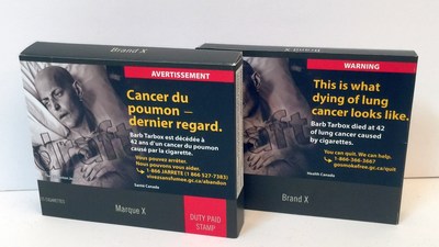 Exemple d'emballage neutre et standardis (paquet  tiroir), obligatoire en 2022 au Canada (Groupe CNW/Coalition qubcoise pour le contrle du tabac)