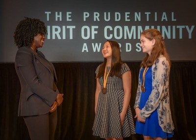 Award-winning actress Viola Davis congratulates Allison Tu, 17, of Louisville (center) and Annemarie Fuerst, 14, of Covington (right) on being named Kentucky's top two youth volunteers for 2019 by The Prudential Spirit of Community Awards. Allison and Annemarie were honored at a ceremony on Sunday, May 5 at the Smithsonian's National Museum of Natural History, where they each received a $1,000 award.