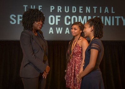 Award-winning actress Viola Davis congratulates Skylar Thomas, 17 (center) and Feven Tadele, 13 (right) on being named the District of Columbia's top two youth volunteers for 2019 by The Prudential Spirit of Community Awards. Skylar and Feven were honored at a ceremony on Sunday, May 5 at the Smithsonian's National Museum of Natural History, where they each received a $1,000 award.