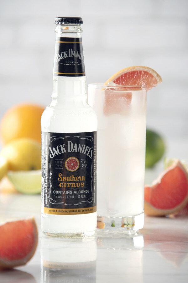Jack Daniel’s Country Cocktails (JDCC) announces the launch of its newest flavor, Southern Citrus. JDCC Southern Citrus is a blend of grapefruit and citrus flavors, featuring light and crisp citrus aromas, complimented by soft hints of Jack Daniel’s Tennessee Whiskey.