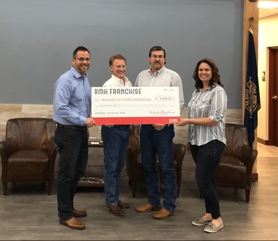 Photographed from left to right, RMH VP of Strategic Operations Ryan Pilkington, Nebraska Cattlemen’s Executive VP Pete McClymont, Nebraska Cattlemen’s  VP of Operations Lee Weide and RMH Director of People Resources Jen Hansen.